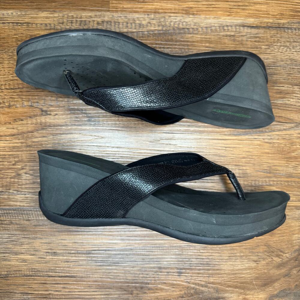 Baretraps Gammie Open Toe Wedge Size 10 Black Flip Flops Thong Sandals Comfort View 2